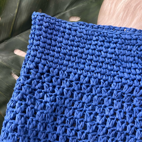 Oversized straw tote! - Picture 3 of 8